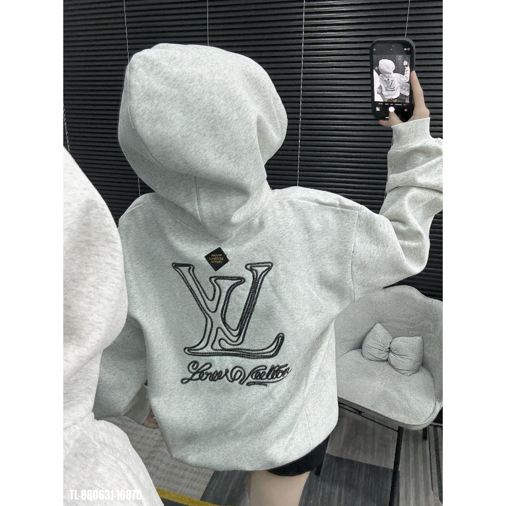 เสื้อฮู้ด Luis Vuitton แฟชั่นฤดูใบไม้ร่วงฤดูหนาว Unisex สตรีทแวร์ ทรงหลวม DENDI STORE - 880631