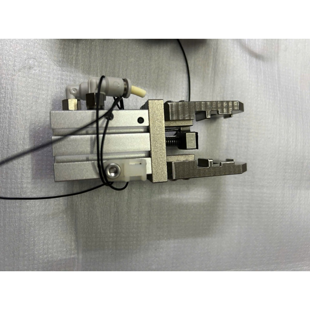 HFZ16 ถอดประกอบ สวยแท้ มาพร้อมเซ็นเซอร์และแคลมป์ไฟเบอร์ออปติก FU-49X ตามภาพ Sl 15c