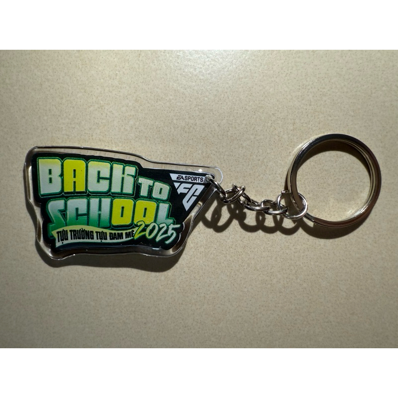 พวงกุญแจ FC Online Back To School โดย Garena