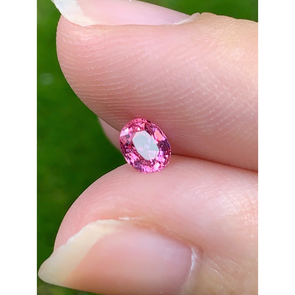 Spinel สีชมพูทรงรี - 12092504