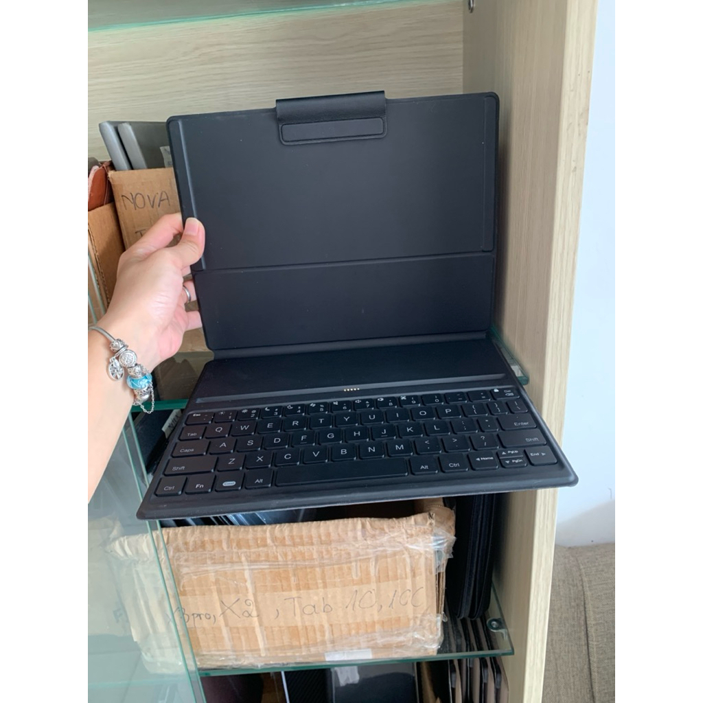 เคสหนังพร้อมคีย์บอร์ดสําหรับ Onyx Boox Tab 10 และ Boox Tab 10C Readers - เหมือนใหม่