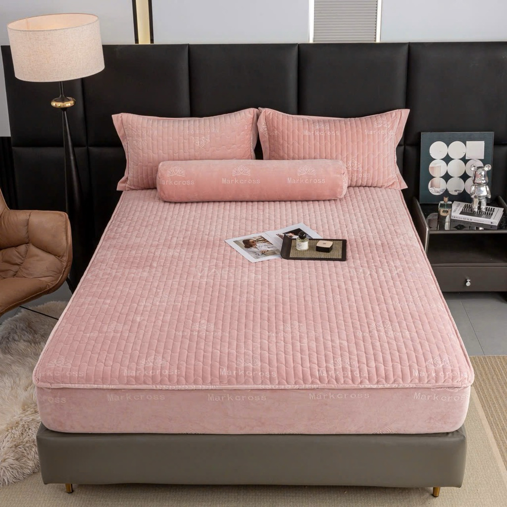 Mark Jacob Crown Of Queen No.15 Smooth Velvet Pillow Set - ผ้ากํามะหยี่คุณภาพสูง ไม่ร้อน ไม่ร่วง เต็