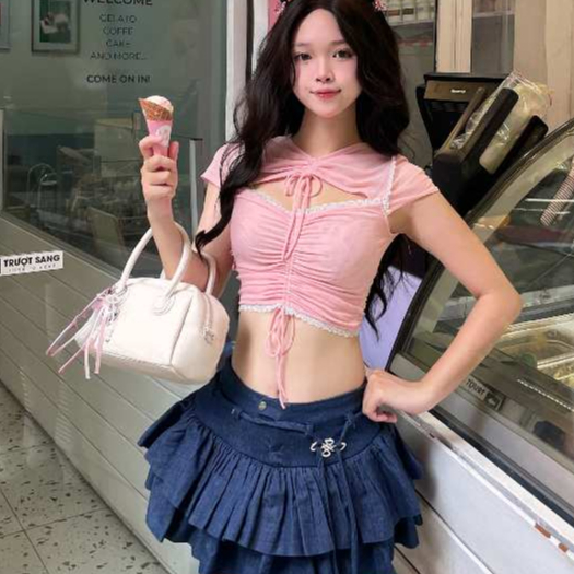 เสื้อยืดตาข่ายลูกไม้คัตเอาท์ – Barbie Top AIAI OFFICIAL | เสื้อซีทรูเข้ารูปสําหรับผู้หญิง