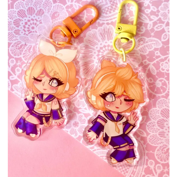 พวงกุญแจ Rin และ Len Kagamine - พวงกุญแจอะคริลิคสองด้าน Kawaii Chibi Vocaloid