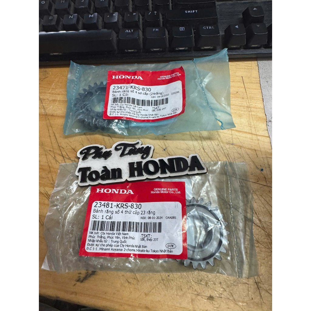 NUMBER 4 WAVE 100 / DREAM 100 - สินค้า ZIN ของแท้ - ราคา 1 PAIR AS PICTURED