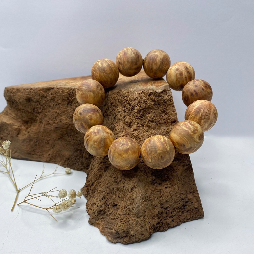 Super Vip Nu Huyet Dragon Wooden Ring with Unique Sweet Fragrance - BH666