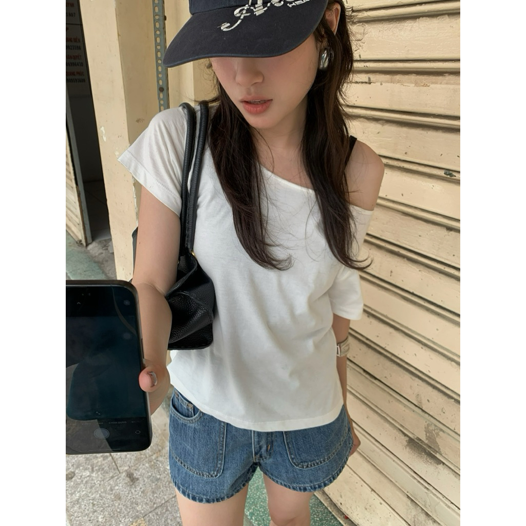 เสื้อยืดเปิดไหล่แข็ง - Aufra studio