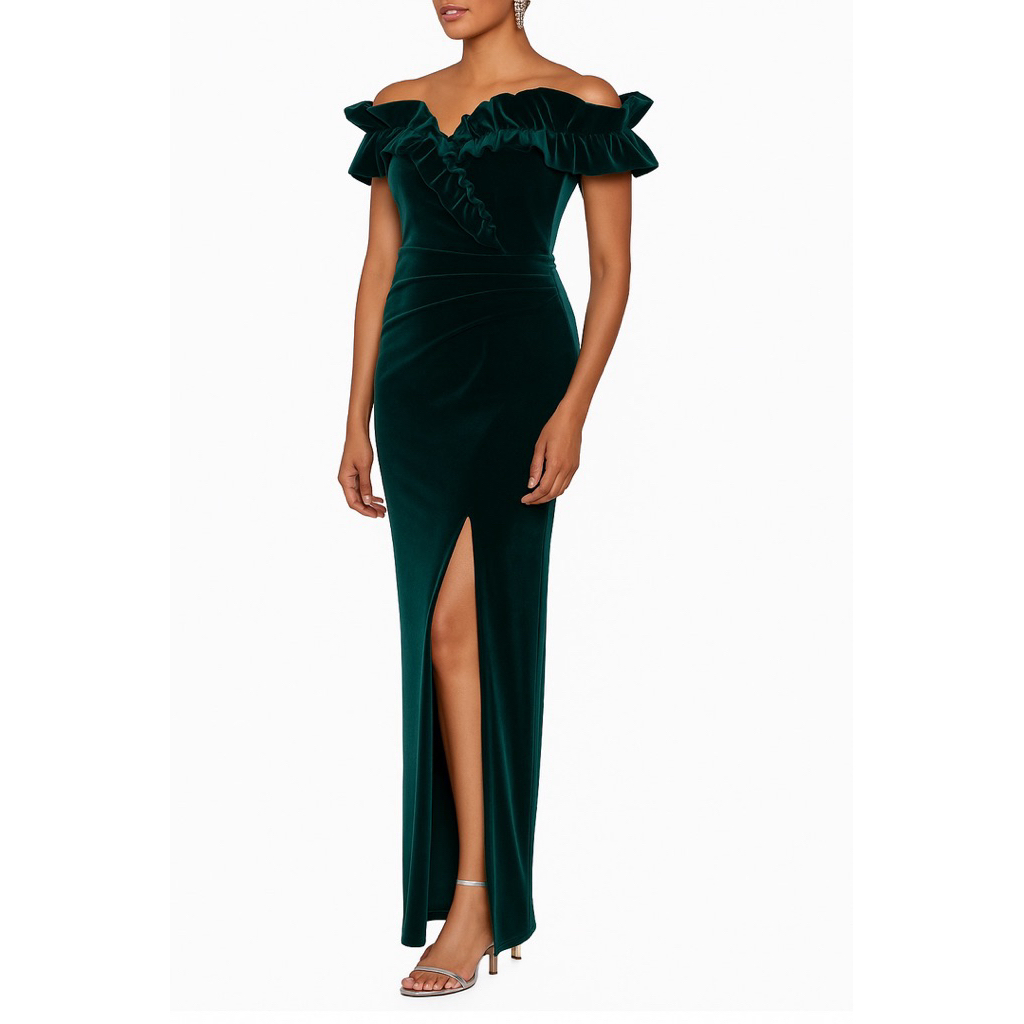 ชุดเดรสผ้ากํามะหยี่เปิดไหล่จับจีบ Xscape สุดพิเศษ