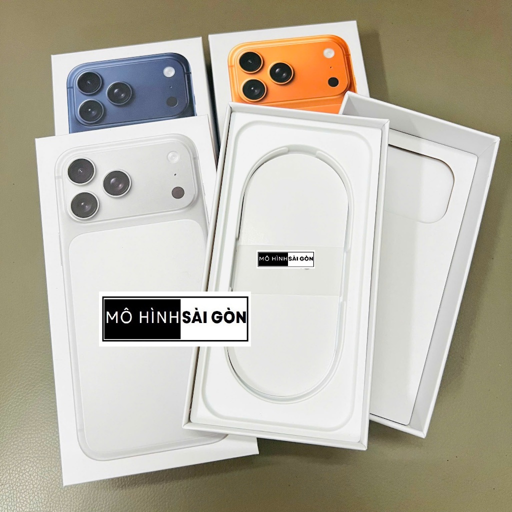 DISPLAY BOX / PHONE CASE 17PRO/17PROMAX ORANGE, WHITE, BLUE | BEAUTIFUL STANDARD DECORATIVE BOX (1:1