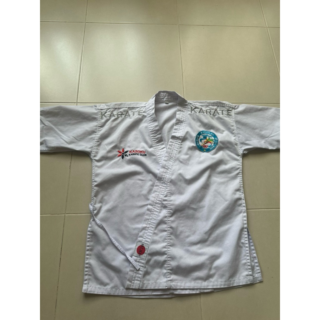 Thanh ly - VO karate set ขนาดไม่เกิน 35kg (มือสอง)