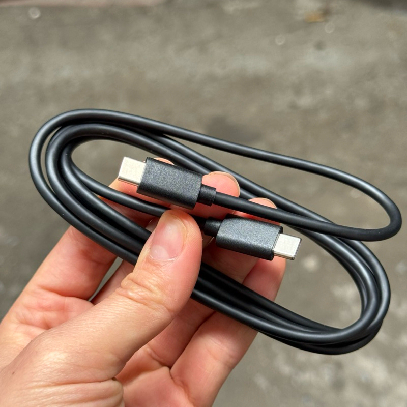 สายชาร์จ USB-C (2m) - ของแท้ ยังไม่เปิด