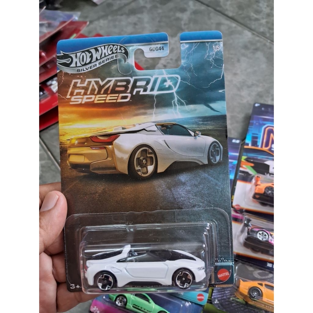 HOT WHEELS BMW I8 ROADSTER - HYBRID SPEED