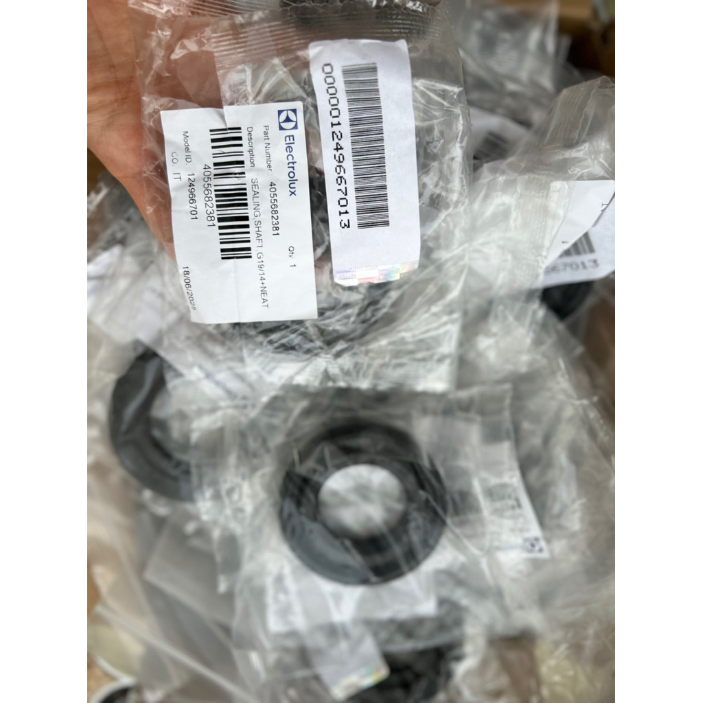 SEAL (40.2-72-132.82.8) ของแท้ ELECTROLUX 11KG WASHING MACHINE EXTRA MODELS 14023,14012 และ INTEGRAT