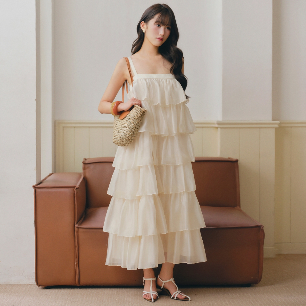 DARLING.ISM - เดรสกระซิบในผ้าไหมสีครีม