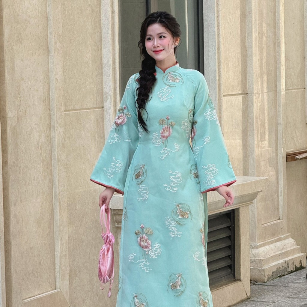 ออกแบบล้ําค่า ao dai พร้อมแผ่นผ้าไหมปัก 4 Di Y และกางเกงผ้าไหมสุดหรู Callene (CC486)
