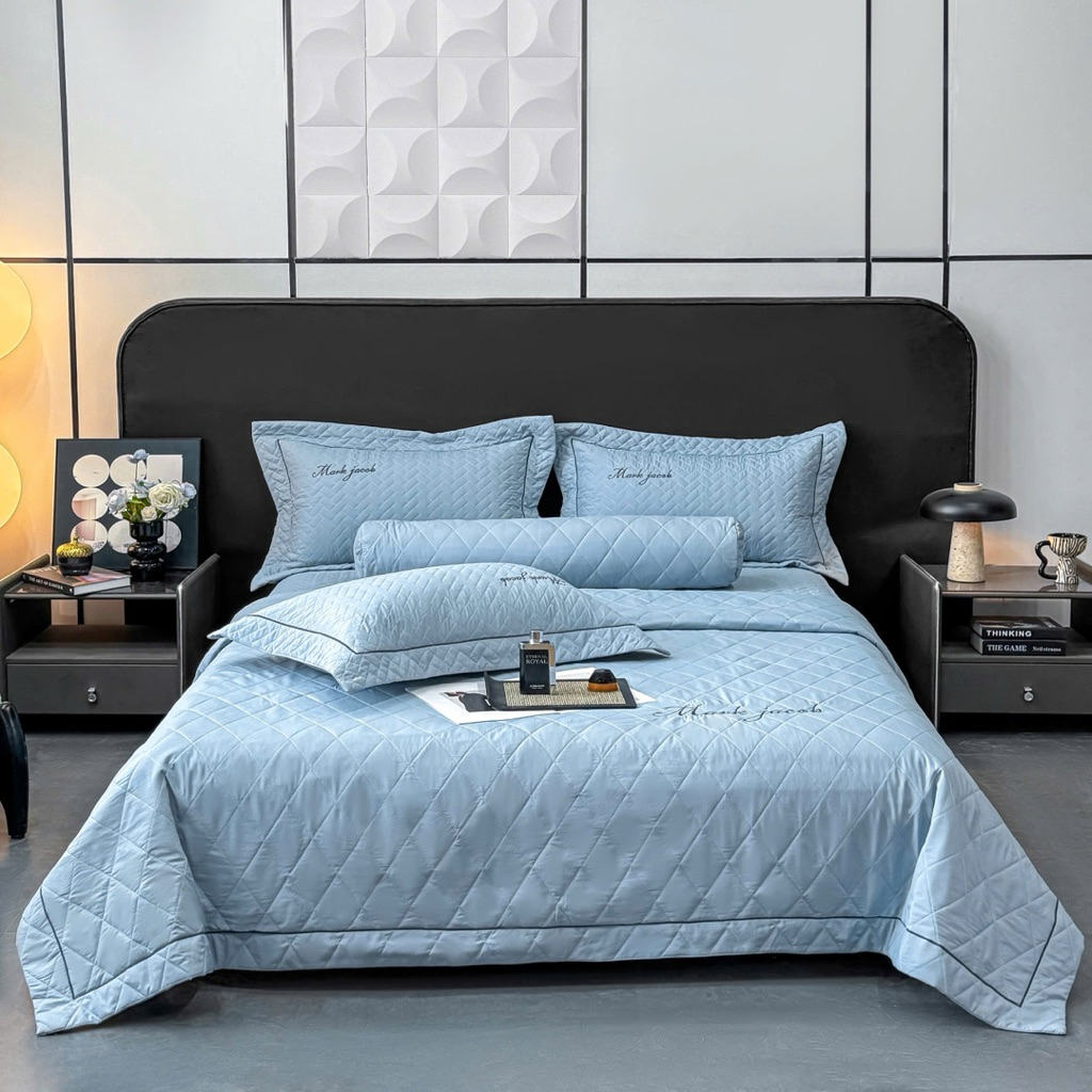 Mark Jacob 2025 ชุดเครื่องนอนผ้าฝ้ายลินิน 3-Way – นุ่ม กันความชื้น หรูหรา