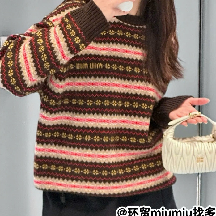 Miumiu เสื้อกันหนาวคุณภาพสูงแท็กเต็ม