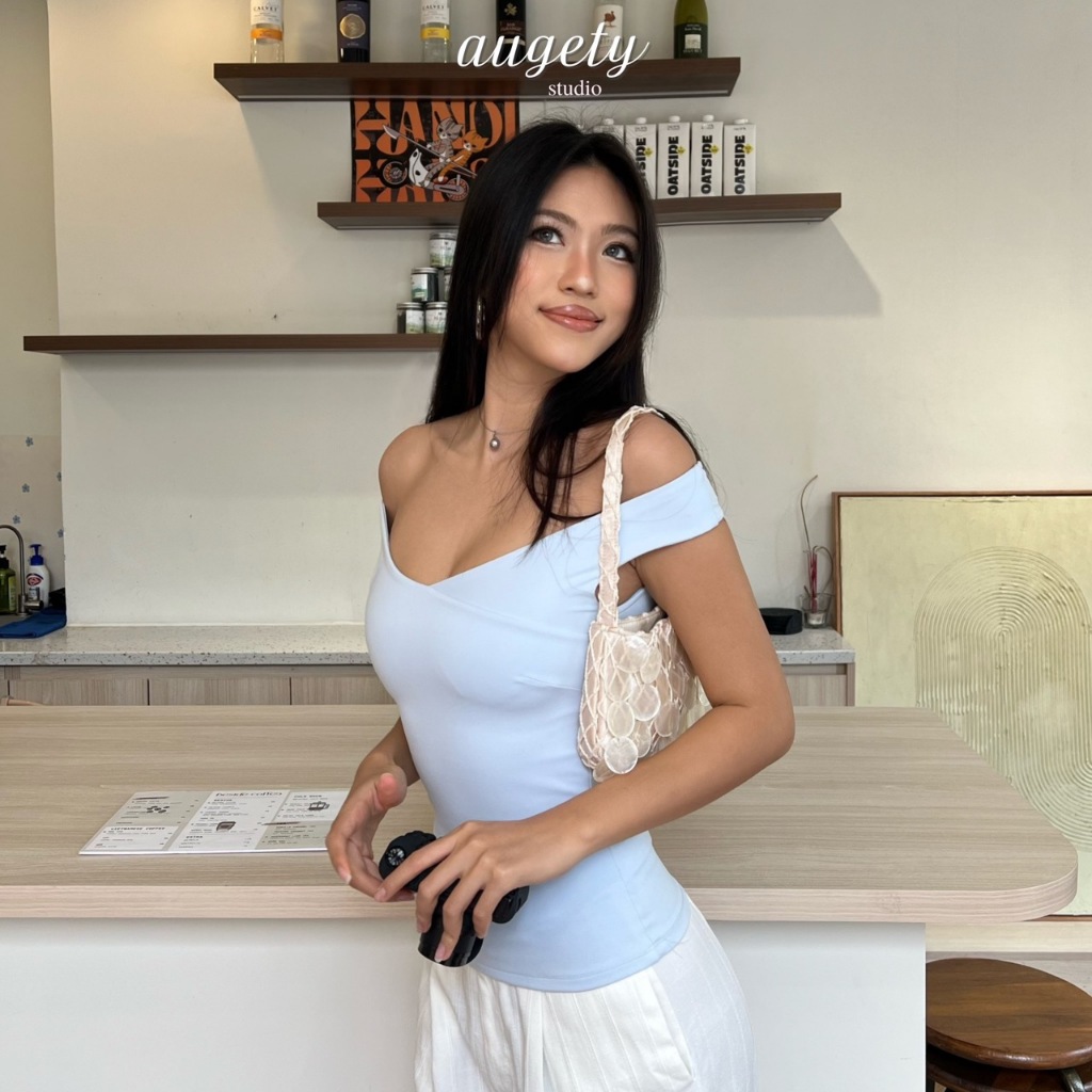 Augety Studio RACHEL TOP เสื้อยืดเอวบางปิดไหล่