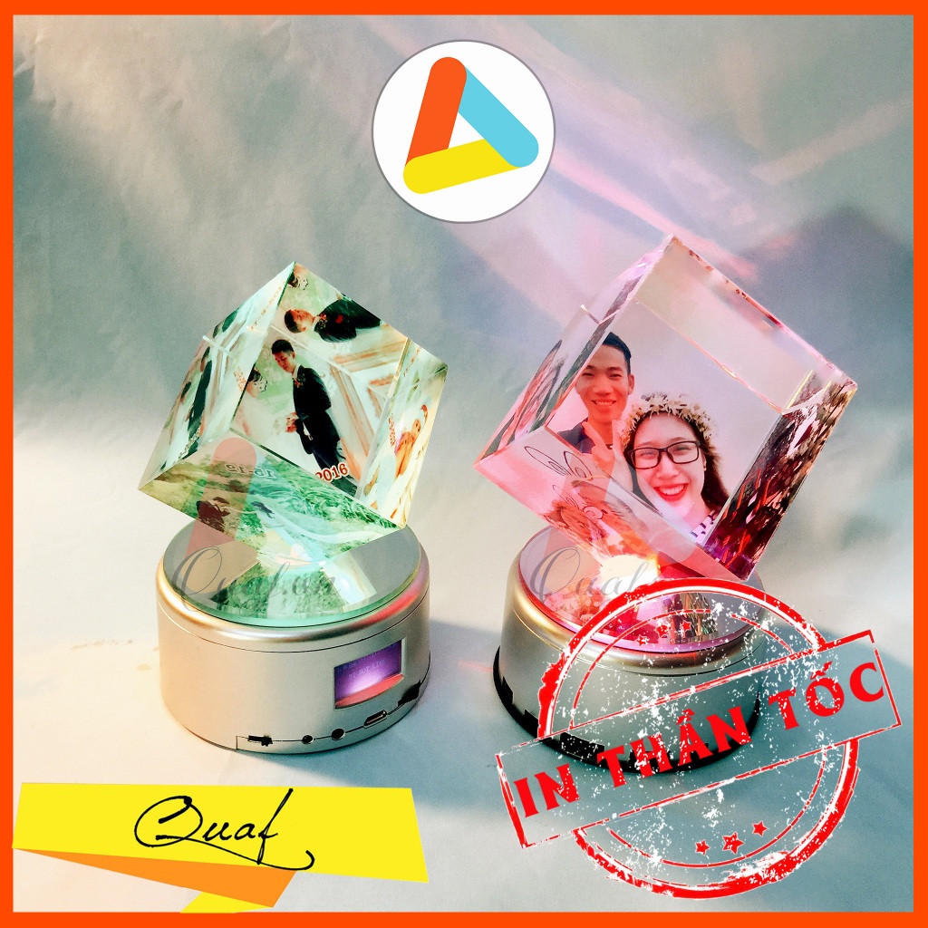 [MP4] ELATO MUSIC MP4 พิมพ์ลูกบาศก์คริสตัล (ไฟ led, หมุนได้เอง, การ์ดหน่วยความจํา 2G, การเชื่อมต่อบล