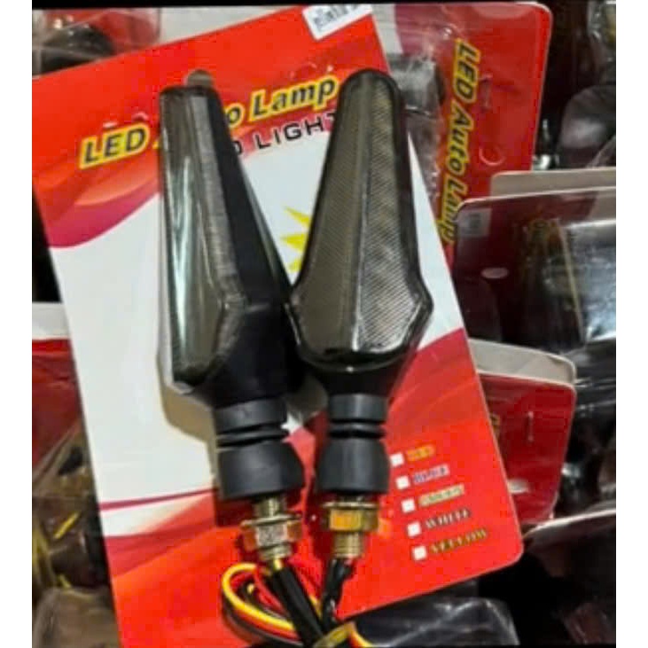 12V L21 ไฟเลี้ยวสําหรับรถยนต์คุณภาพสูง