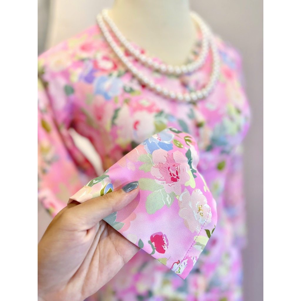 BA168 - ผ้าไหม Bao anh พร้อมปุ่มคอหัวใจพิมพ์ลายดอกไม้หลากสีหุ้มด้วยซิป