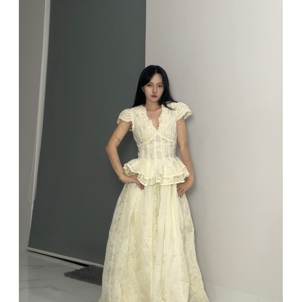 S36- ชุดผ้าไหมประดิษฐ์