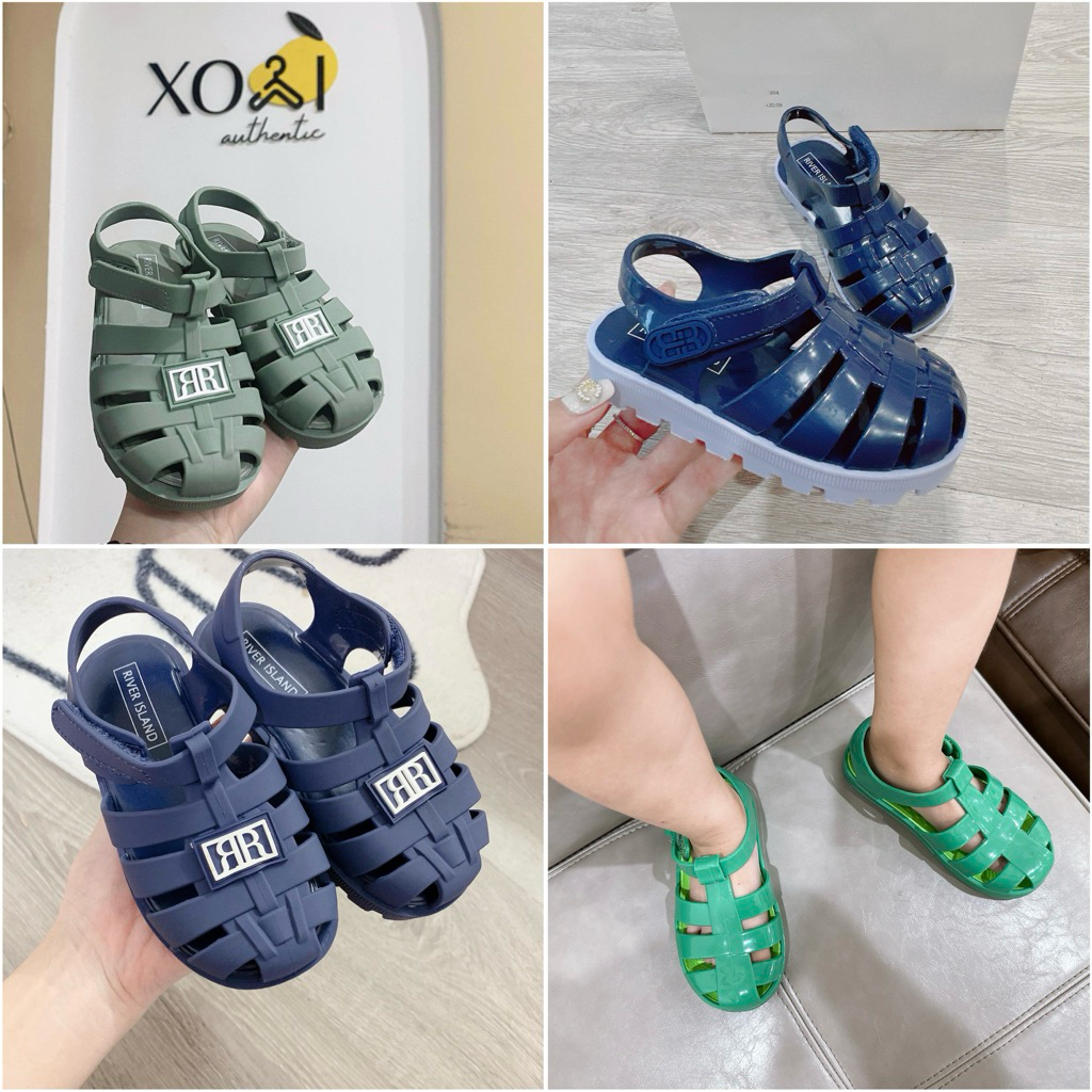 รองเท้าแตะ auth River Island