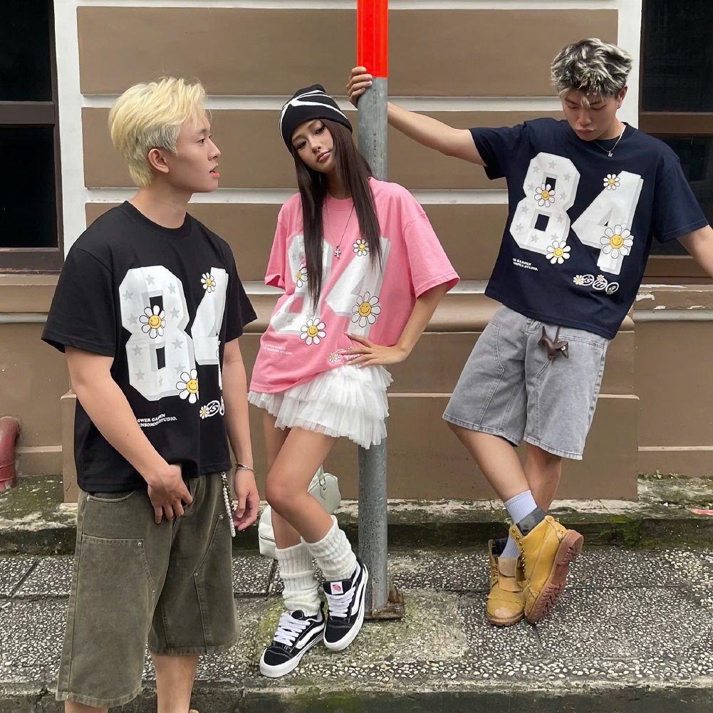 [มาใหม่] แบรนด์ท้องถิ่น INSOMNIA “84 Flower” Form Boxy Tee 250Gsm Cotton – TS060 ราคา ถูกที่สุด ดีลบีเคเค แกลเลอรีภาพที่ 3