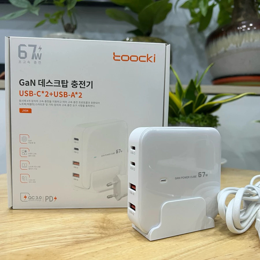 Toocki Premium 67W 4-Port GaN Fast Charger – เทคโนโลยี GaN ใหม่, ประสิทธิภาพที่แข็งแกร่ง, การกระจายค