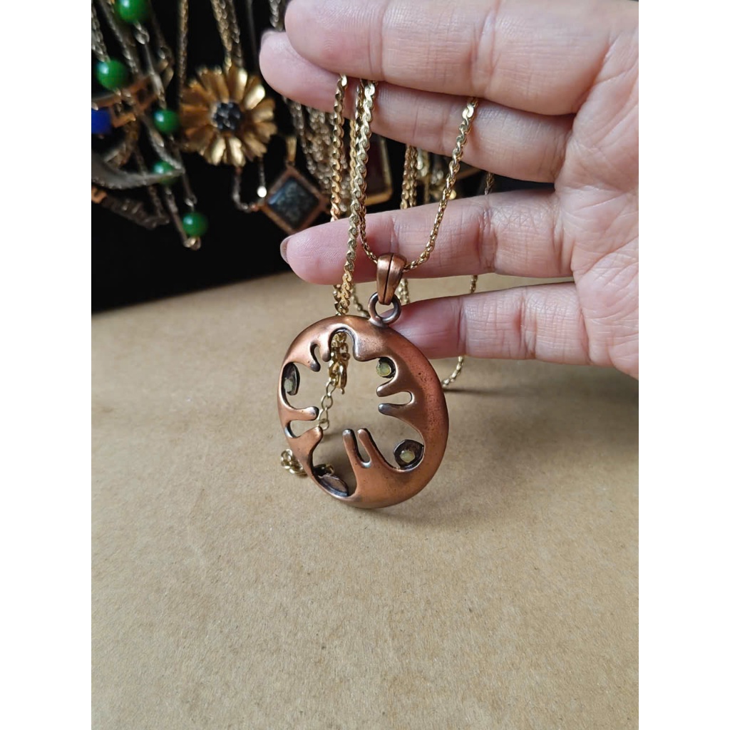 DM0027-สร้อยคอญี่ปุ่นหน้ากลมและตัดศิลปะ – ANCIENT BRONZE TONE