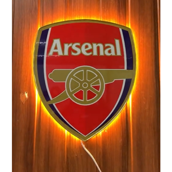 Arsenal Club ภาพวาด LED กระจก พร้อมไฟ LED ตกแต่งห้องนั่งเล่น สํานักงาน ห้องนอนแทนไฟกลางคืน