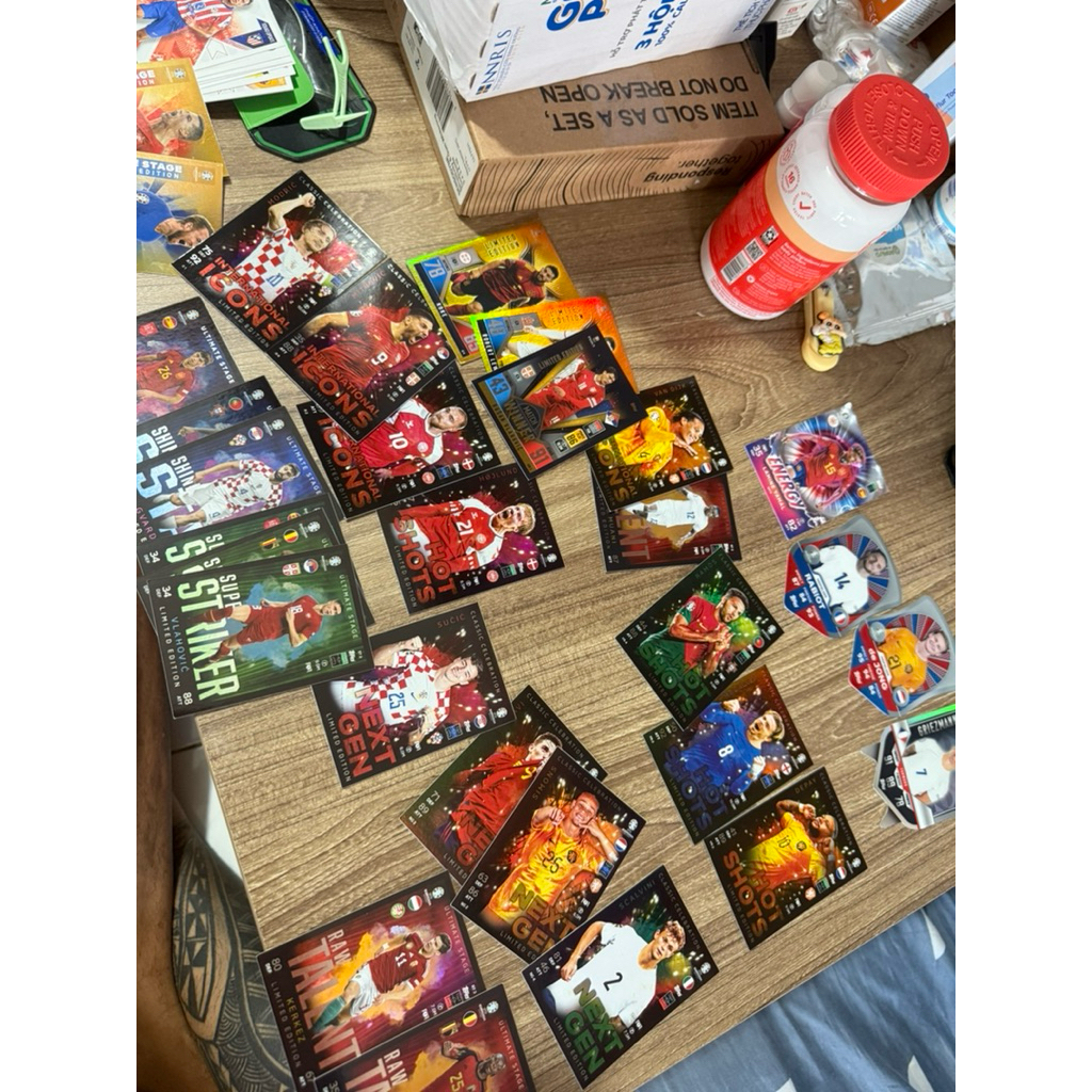 MS73 ผู้เล่นฟุตบอล Odd Card Match Topps Match Attax Euro 2024 (MS 73)