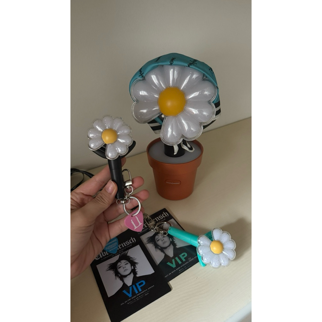 G-DRAGON OFFICIAL LIGHTSTICK พวงกุญแจติดไฟเก๊กฮวย - MINI KEYRING - DAISYBONG GD