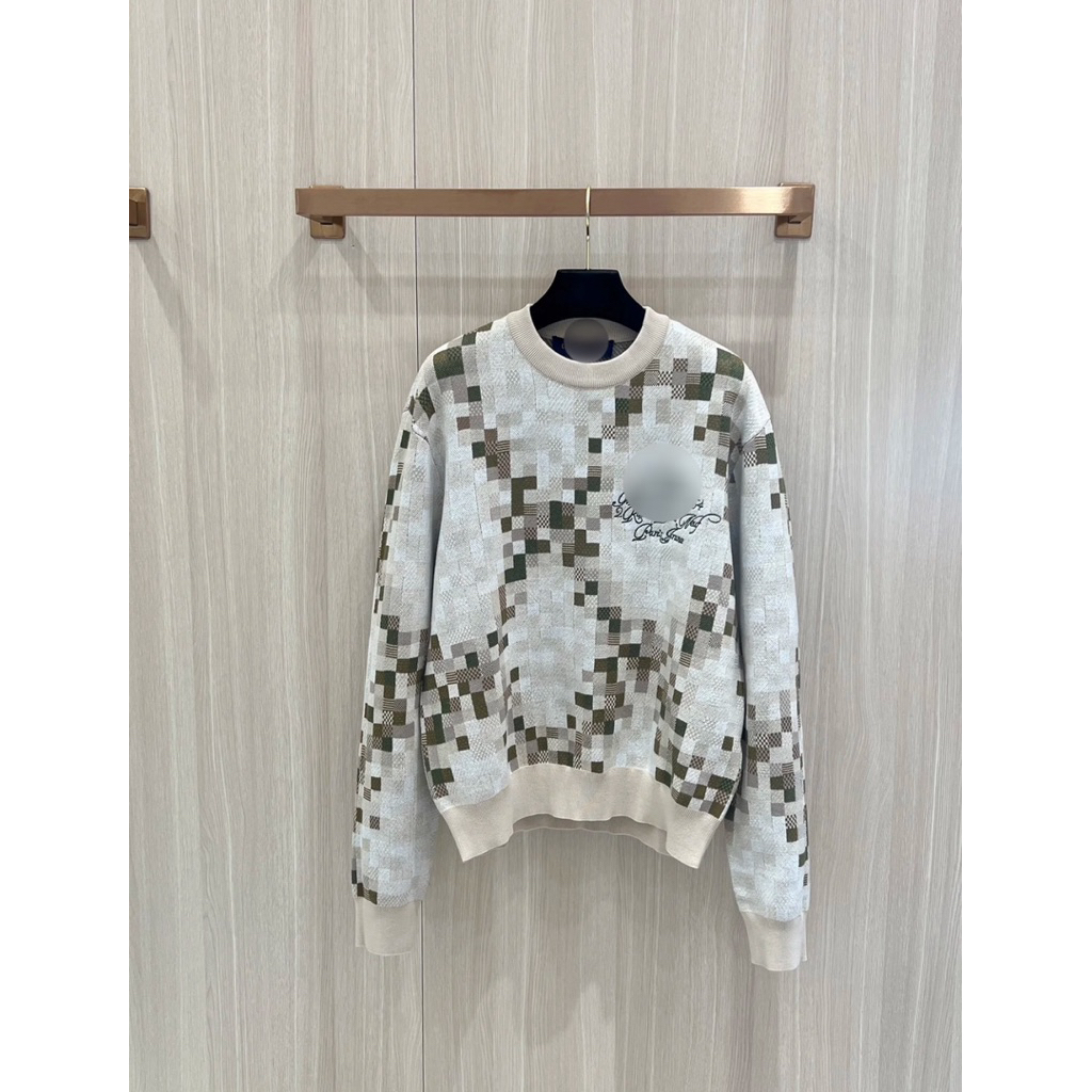 ️[คุณภาพสูง] สินค้า! 1 V Gra1c และ Gra1c เสื้อกันหนาว - รูปแบบเย็บปักถักร้อยลายตารางหมากรุกขนาดเล็กส