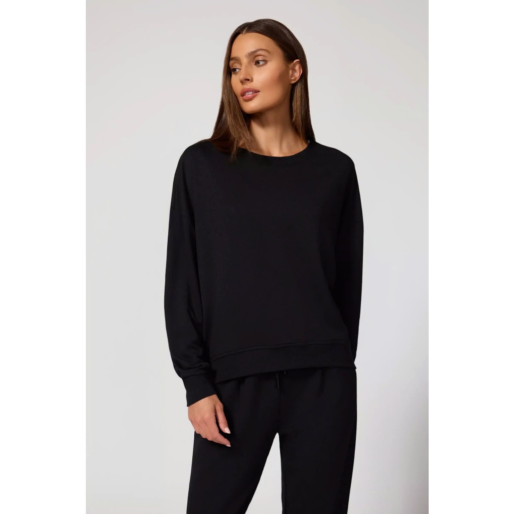 เสื้อสเวตเตอร์ทรงหลวม MPG