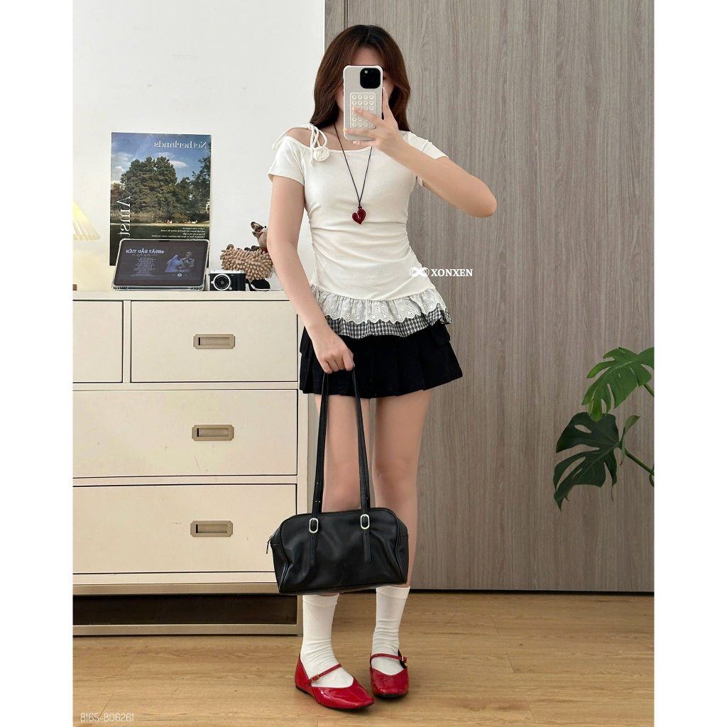 เสื้อยืดกลาง Seeu nt flower appliqué และจับจีบที่เอว XONXEN SHOP รหัส 8165