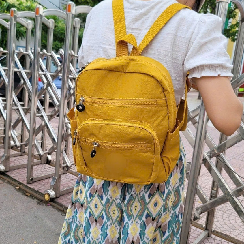 กระเป๋าเป้ขนาดกระทัดรัด KT 25X31X10cm แถมพวงกุญแจ กระเป๋าเป้ผ้ากันน้ํา กระเป๋าเป้โรงเรียนและทํางาน ร