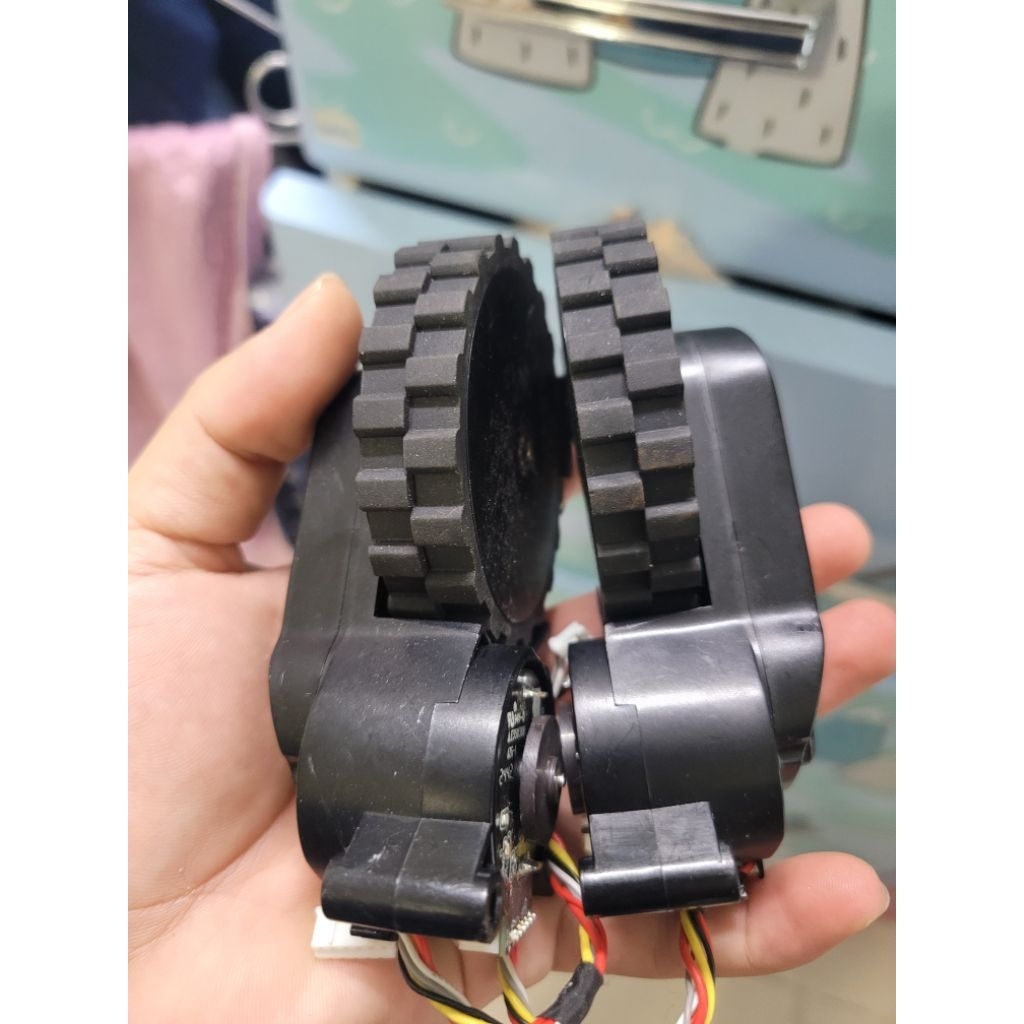 ล้อดูดฝุ่นหุ่นยนต์หุ่นยนต์ iRobot คู่