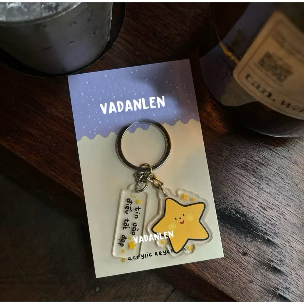 GIFT MESSAGE KEYCHAIN - LUCKY STAR - NEWS ARE GOOD AND BEAUTIFUL - NIINIFAMILY SHOP