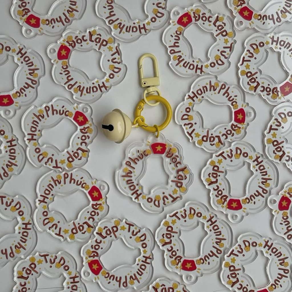 VIETAM KEYCHAIN - INDEPENDENCE HAPPY FREEDOM - NIINIFAMILY SHOP