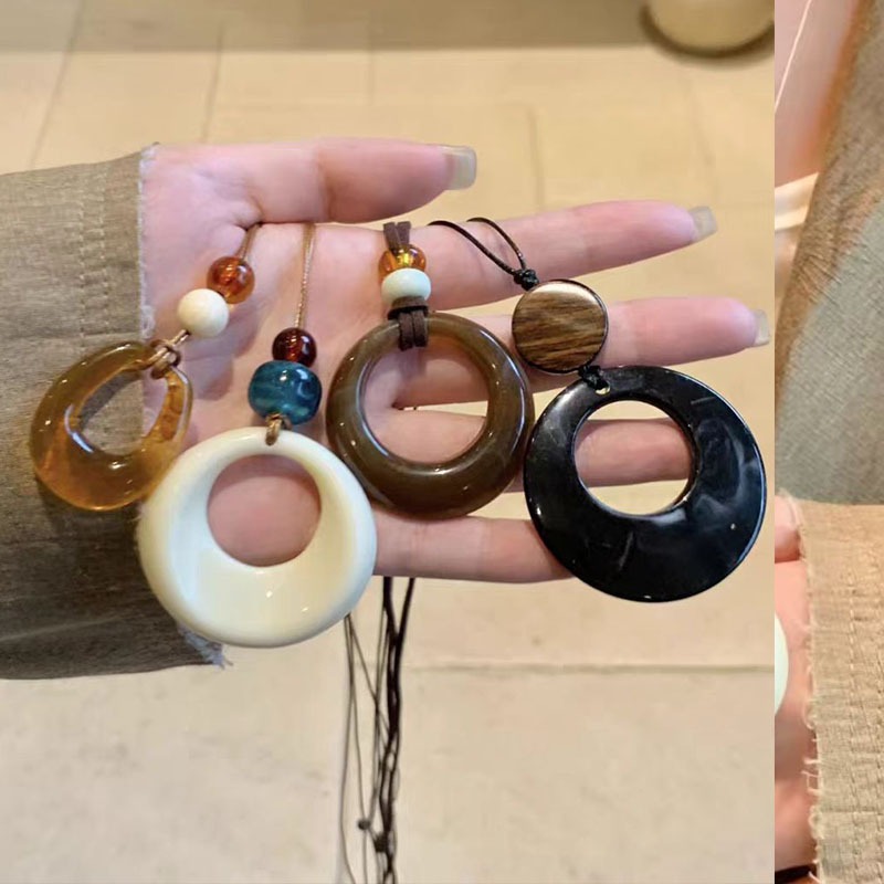 สร้อยคอพลาสติกยาวขนาดใหญ่สไตล์ Nomad Boho ส่วนบุคคล – VC90