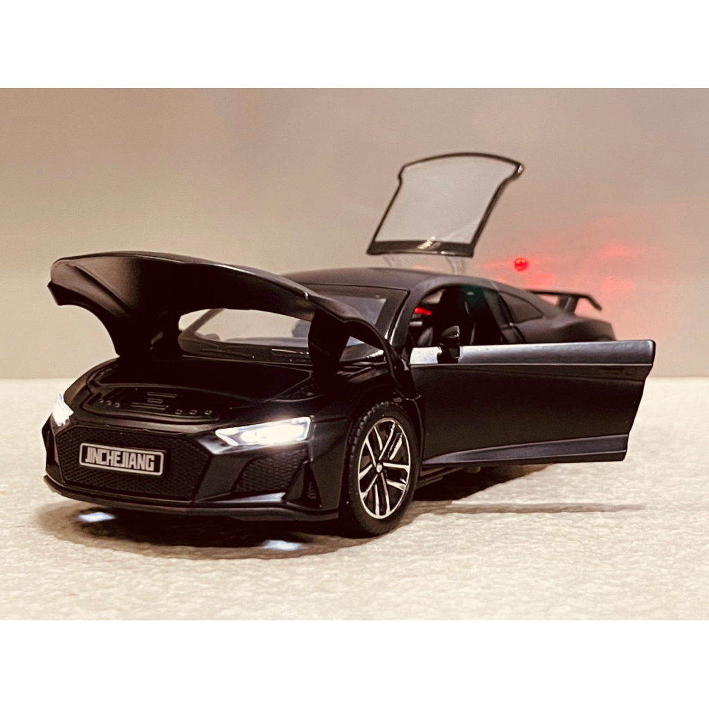 โมเดลรถ Audi R8 V10 Plus 1:32
