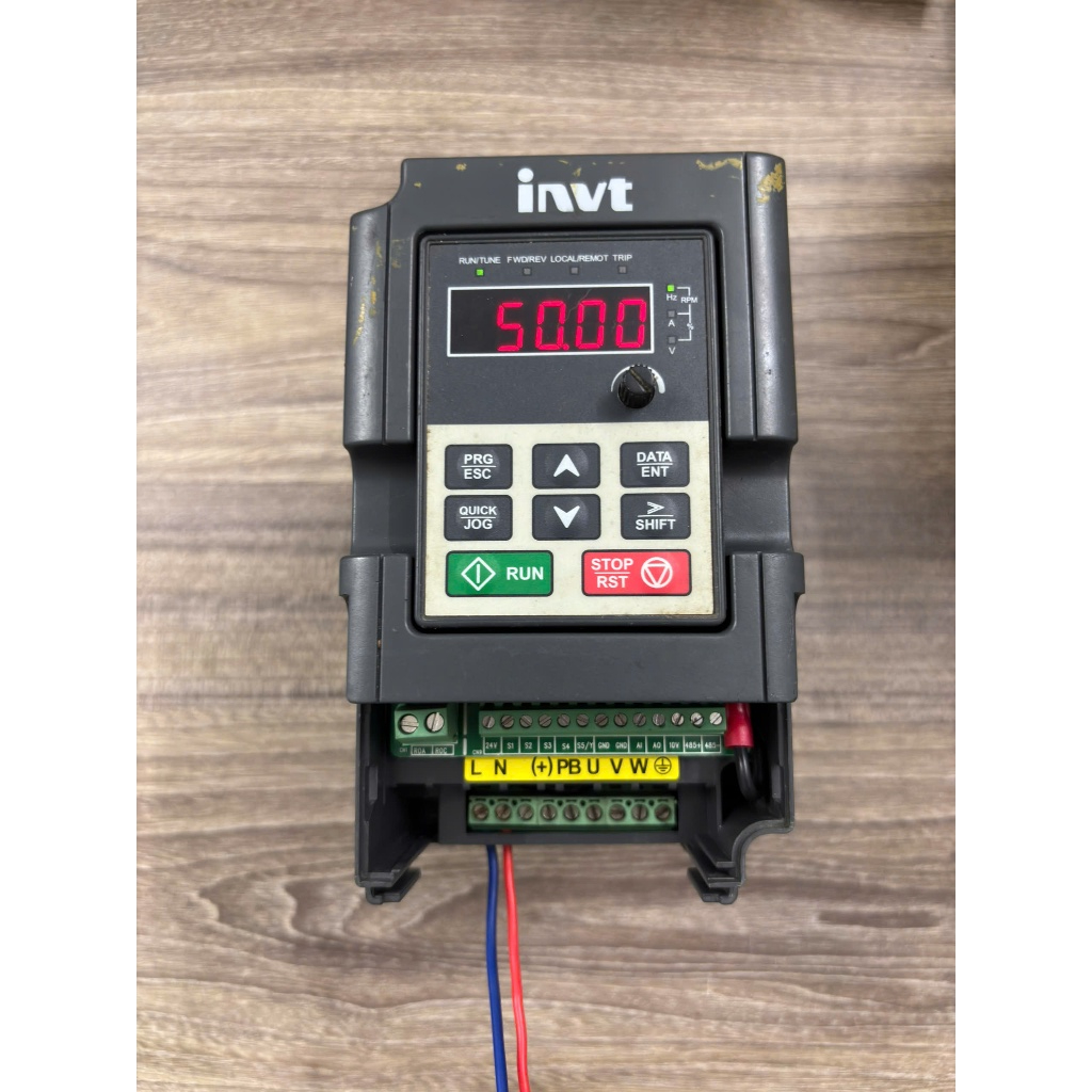 INVT GD10-0R7G-S2-B-ZX อินเวอร์เตอร์ 220VAC แหล่งพลังงาน ความจุ 0.75kW ถอดแยกชิ้นส่วน