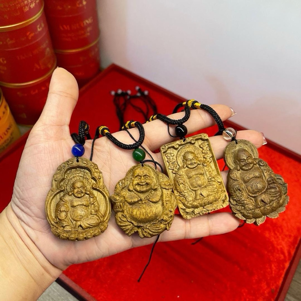 [LC- MDC03] จี้ไม้กฤษณาพระพุทธเจ้าหลายหน้าพร้อมสายคล้องคอ - Loc Cat ไม้กฤษณา - หน้าพระพุทธรูปหัตถกรร