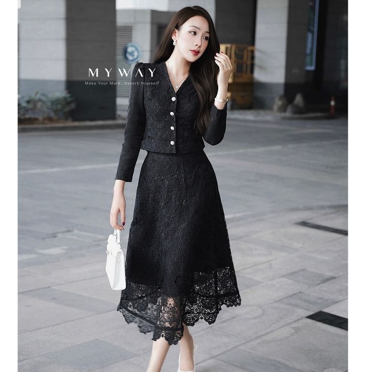 MY WAY ชุดเสื้อกั๊กและกระโปรงลูกไม้ผู้หญิงหรูหราและมีเกียรติคอ V 5MVB1172 - 5MCXB4102 DE1 DB