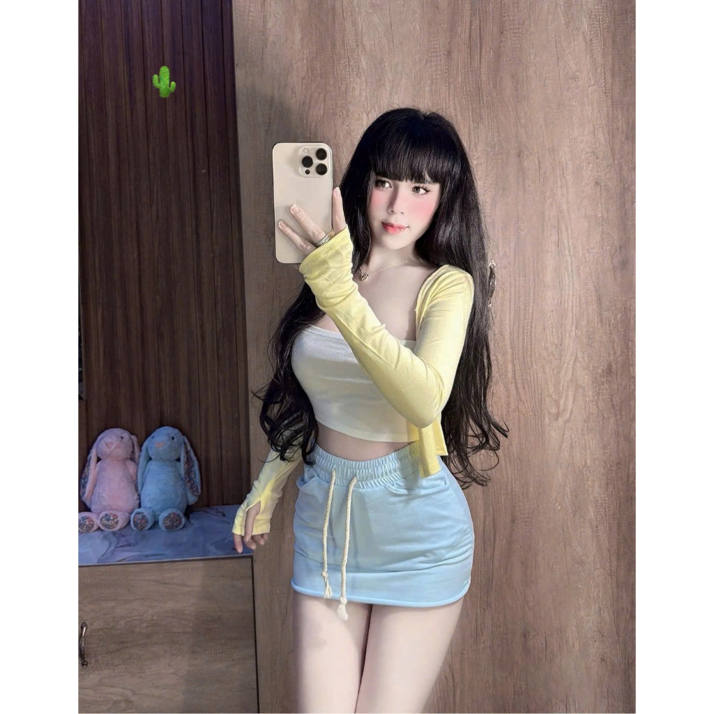 ชุดเซ็ต 3 ชิ้น เสื้อเกาะอก พร้อมเสื้อแจ็คเกต รวมกระโปรงสั้นบ๊อบซี่ ล็อตฮอตมาก