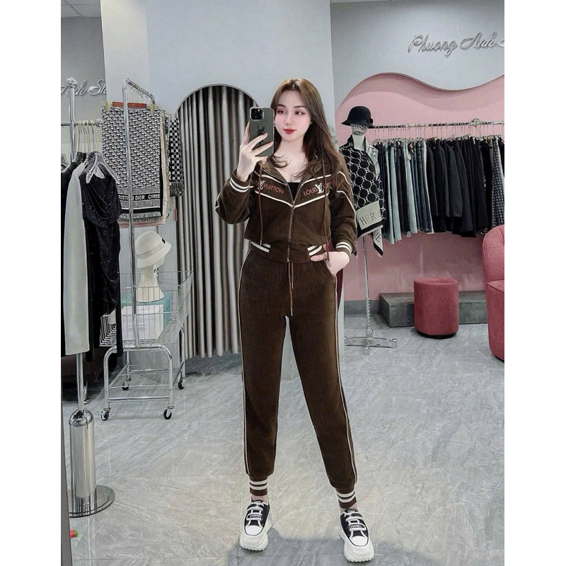 ชุดฤดูใบไม้ร่วงฤดูหนาว ชุดกํามะหยี่ผู้หญิงคอปกลายสปอร์ต ม86