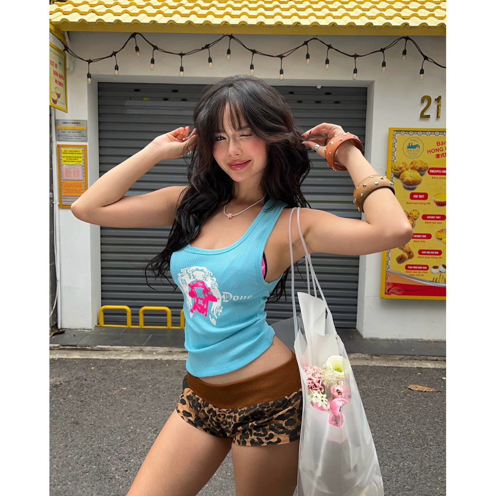 เสื้อกล้ามยางแบบหนาสําหรับผู้หญิงพร้อมคัตเอาท์รักแร้ลึก - สีฟ้า ความยืดหยุ่นที่ดี แบบเข้ารูป หน้าอกเยอะ
