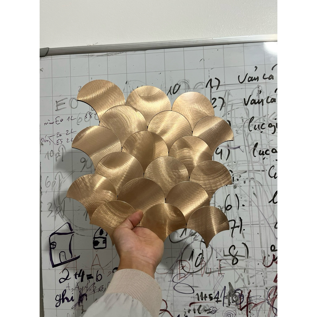 D-Series กระเบื้องตกแต่งโลหะ ขนาด 270x270x4mm