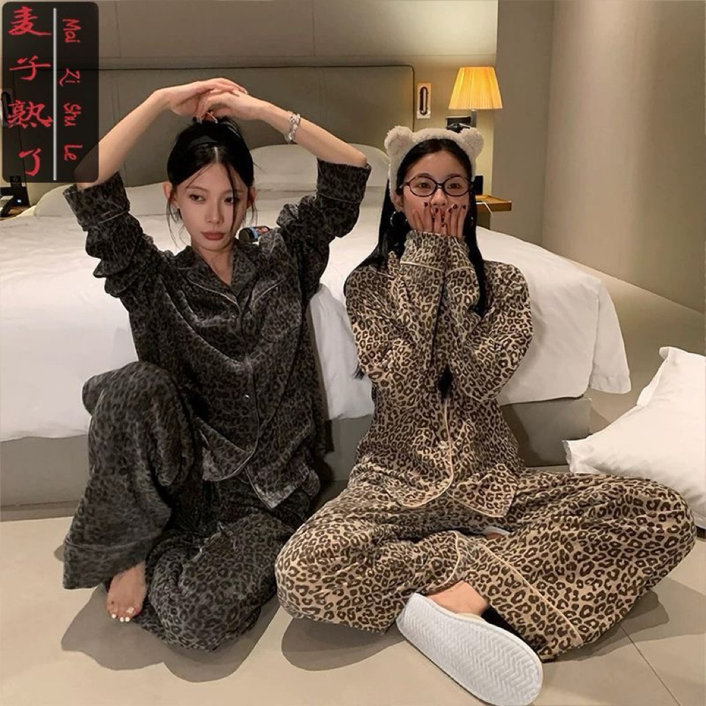 PIJAMA NEWSPAPER HOT HIT 2025 TRENDY